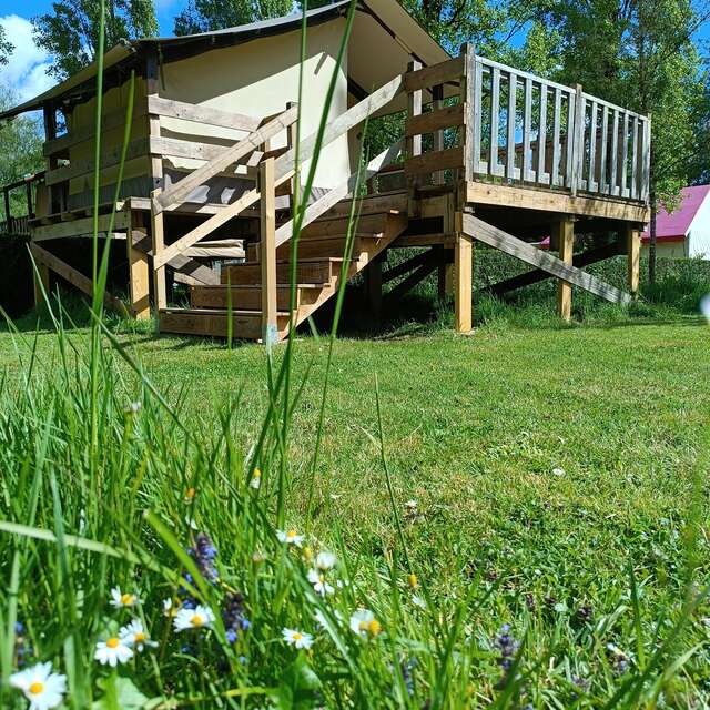 Camping du Pont d'Oust