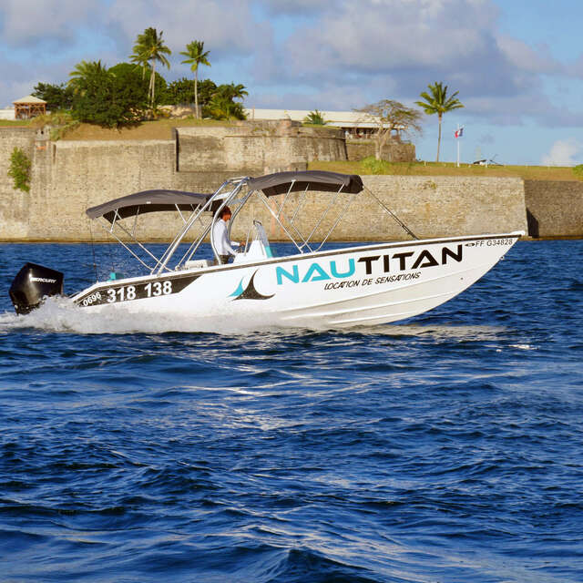 Nautitan (Boat rental with licence)