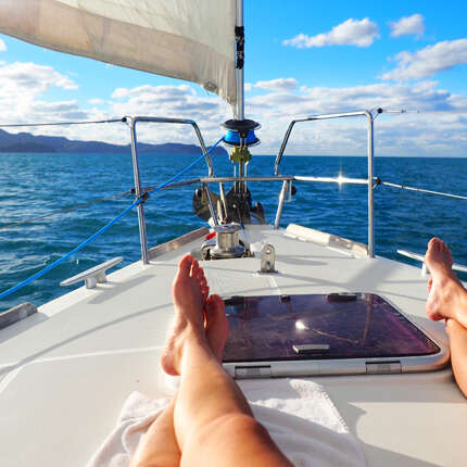 WELCOME BOAT