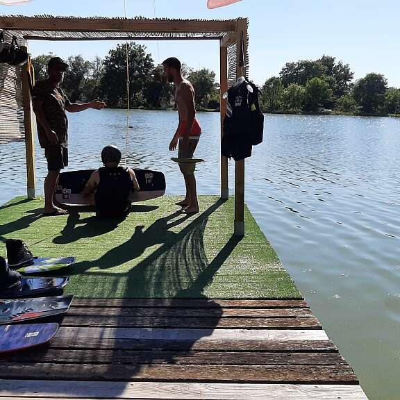 DUCK WAKE PARK & SNACK
