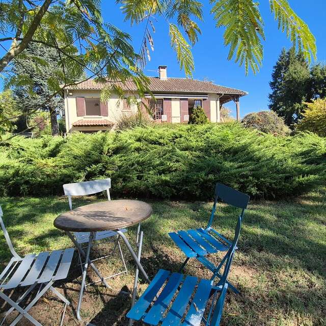 Maison Verte Rive climatisée et en bord de rivière