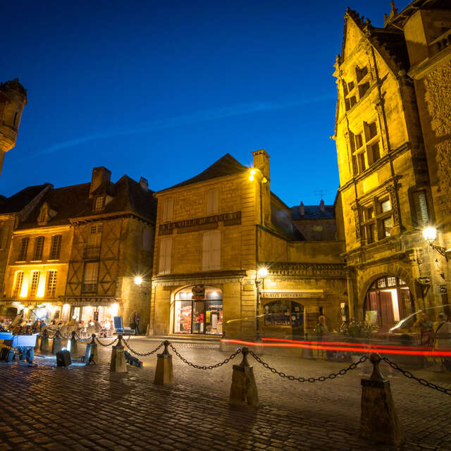 Une Enquête dans Sarlat : "Relique perdue"