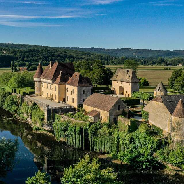 Journée nationale des véhicules d'époques - Château et Jardins de Losse