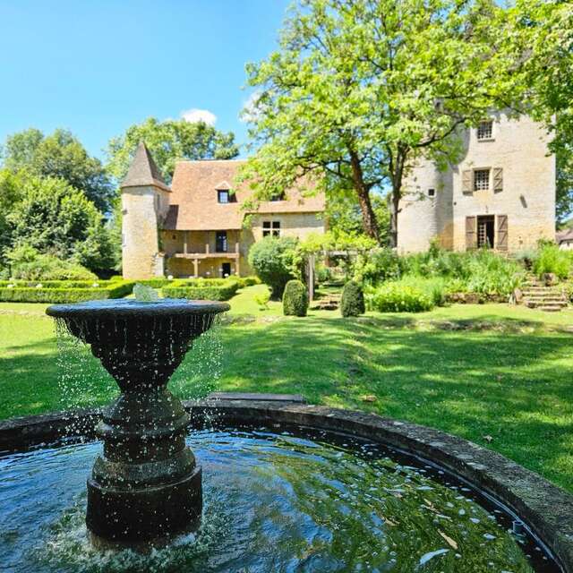 Donjon, Manoir et Jardin de la Salle