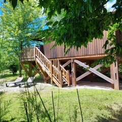 La Cabane de charme Ouetou sur pilotis proche de Sarlat