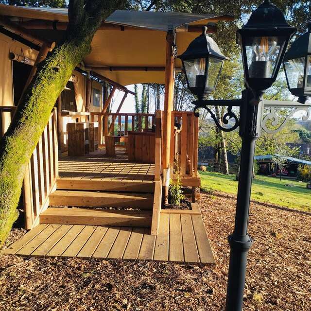 Ecrin des Symes - Gîte de charme "Tente Lodge"