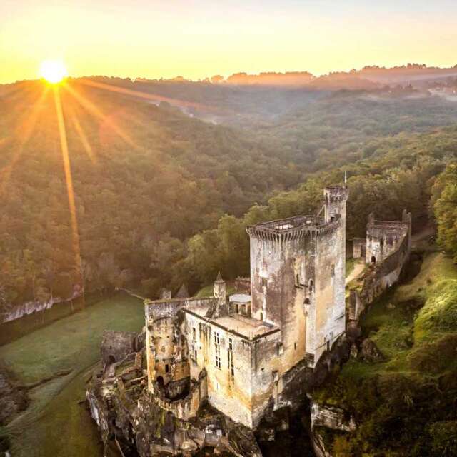 Château de Commarque - Les mystères de la Forteresse oubliée