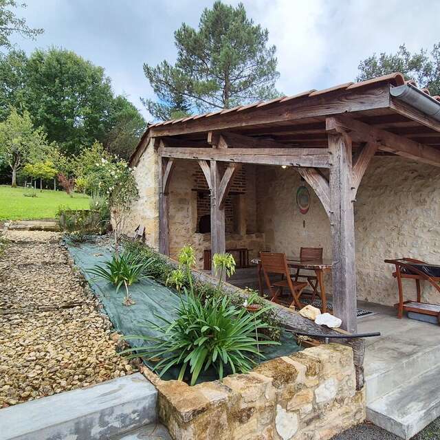 Le Petit Paradis avec piscine à Sarlat