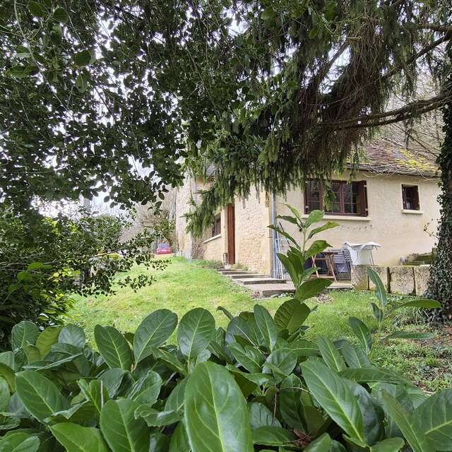 La Prade proche de  Sarlat et  3 km de la rivière