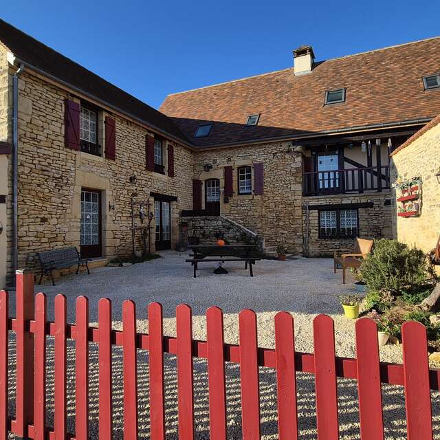 Gite de l'Arche avec piscine proche de Sarlat