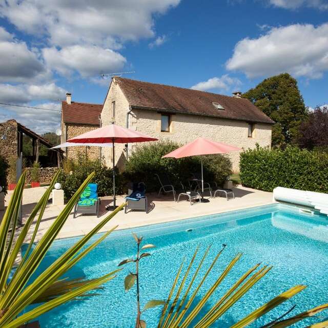La Garenne avec sa piscine privée proche de Sarlat
