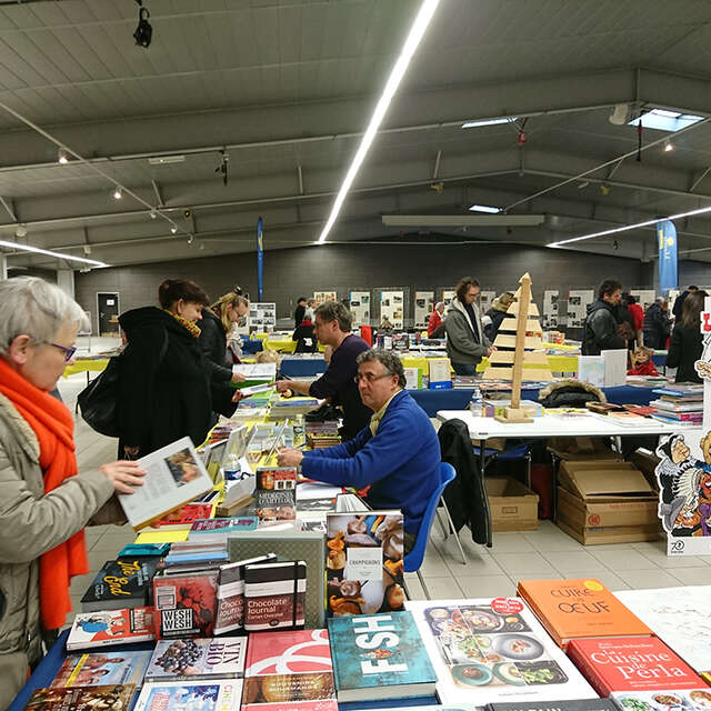 SALON DU LIVRE : "M'LIRE"