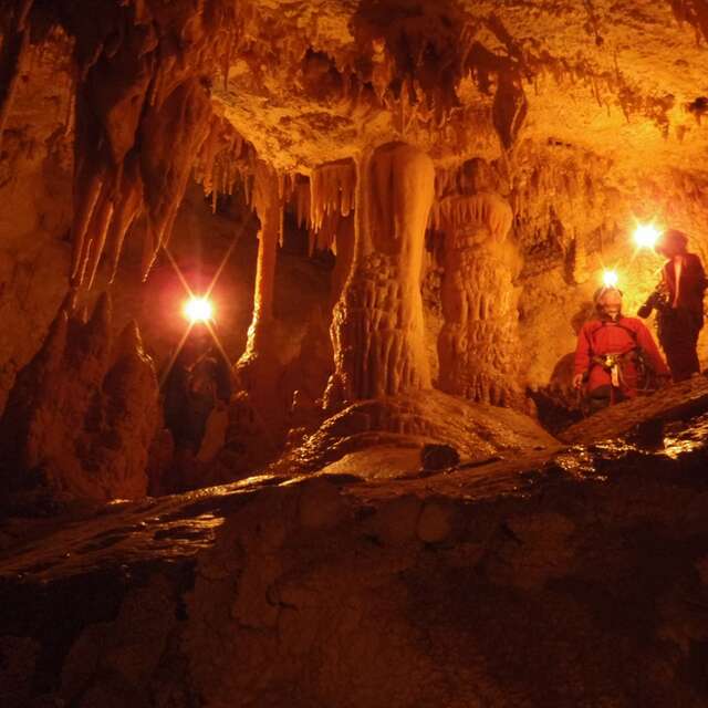 Pyrénées Aventures Nouvelles PAN - Canyoning et spéléologie