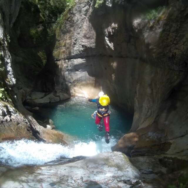 Pyrénées Aventures Nouvelles PAN - Canyoning et spéléologie