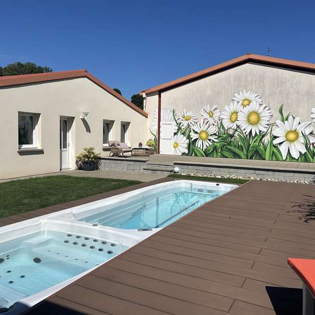 Meublé Lhuillier - "Les Marguerites"