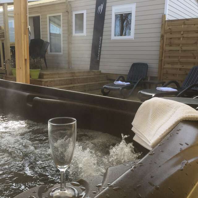 Camping de Contrexéville - Mobilhome Vip