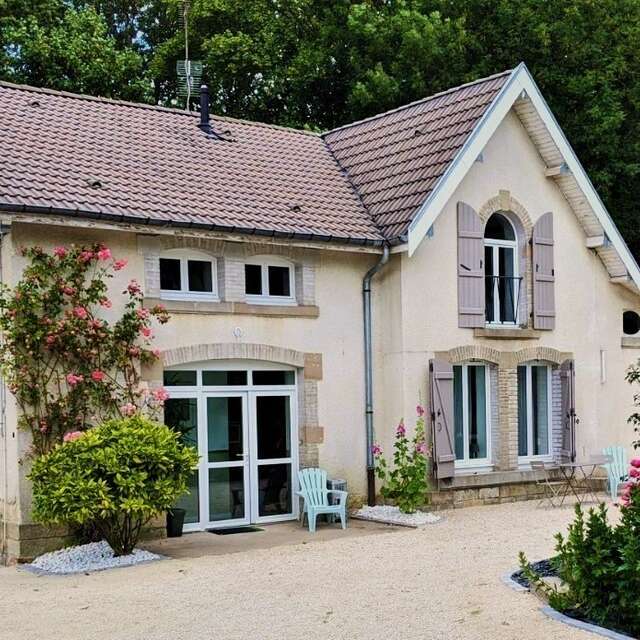 Meublé Thouvenot - "Côté Jardin"