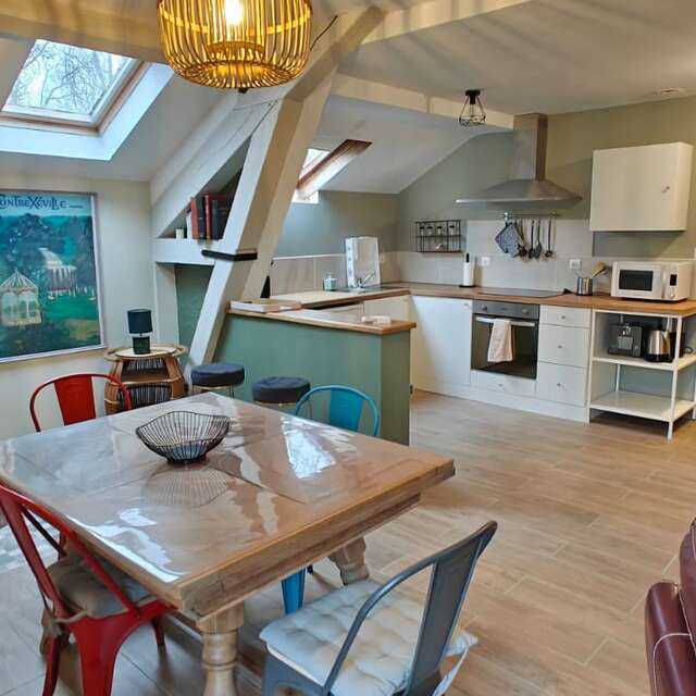 Meublé thouvenot - "au premier"