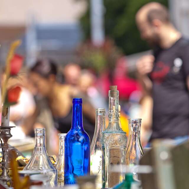 Vide grenier brocante