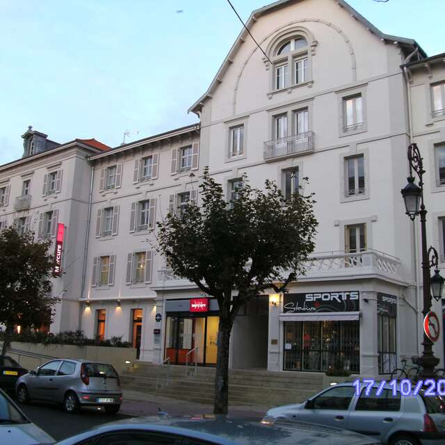 Meublé laurent jean-pierre 149-150