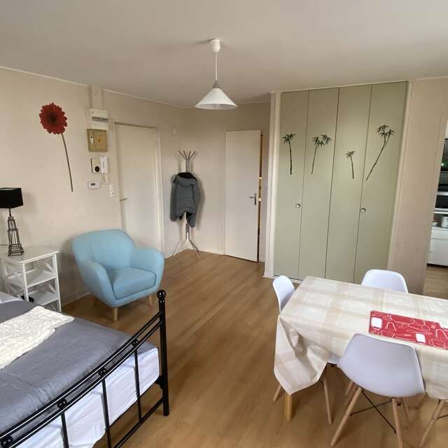 Meublé millet christophe