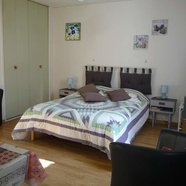 Meublé jolimet gérard - studio rose