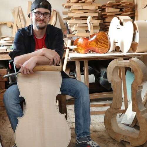 Luthier Antoine Carbonare