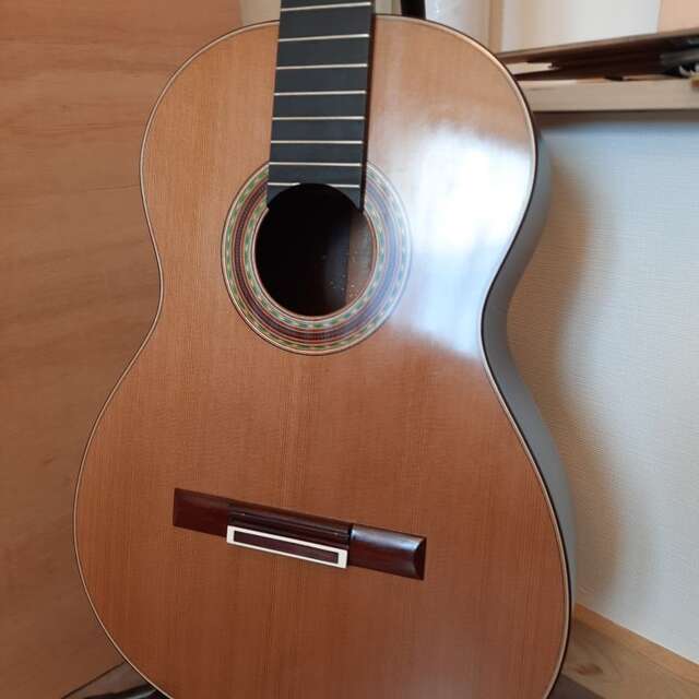 Luthier Juan Alexander Grupalli