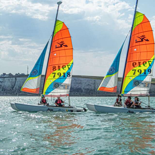 Les Stages en Catamarans - Hobie Cat15 à partir de 14 ans