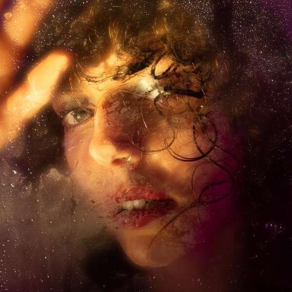 Malik Djoudi + Anaïs Cotte en partenariat avec Le Bateau Feu