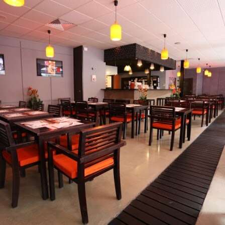 Pum Thai Restaurant & Cooking School