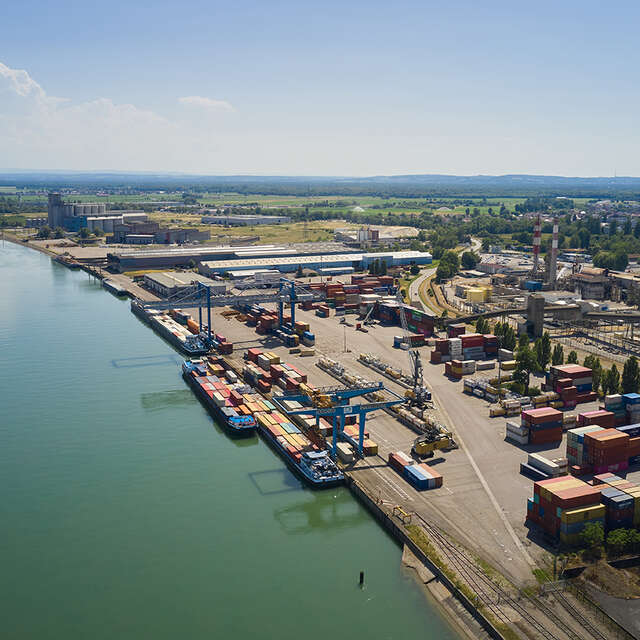 Guided Tour of the Ottmarsheim port - Swissterminal