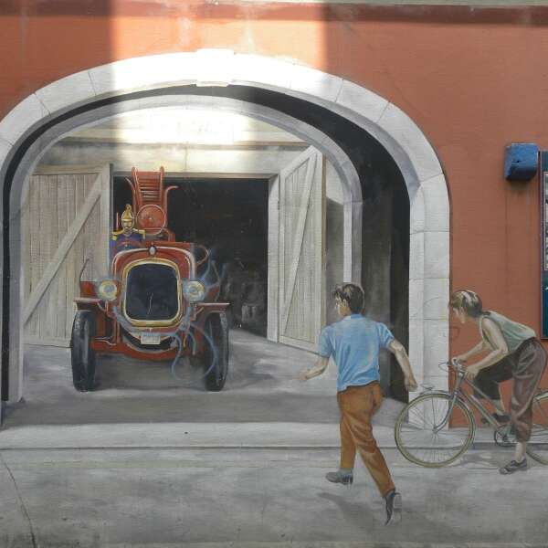 Guided tour: the history of Mulhouse through painted walls