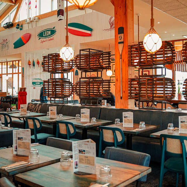 Léon Seafood & Cocktails