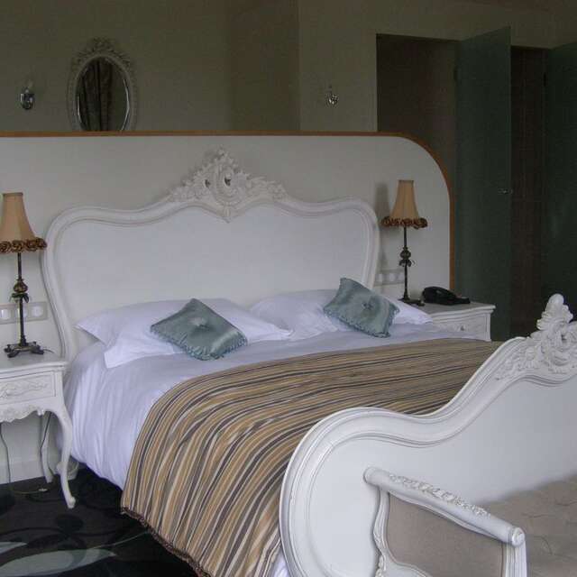 Hôtel Restaurant Le Château de la Cazine