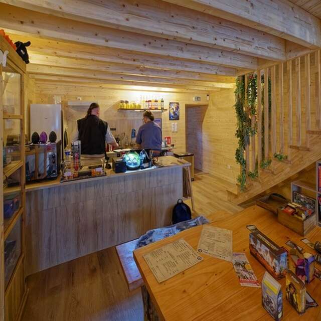 Au Café du Dragon Noir