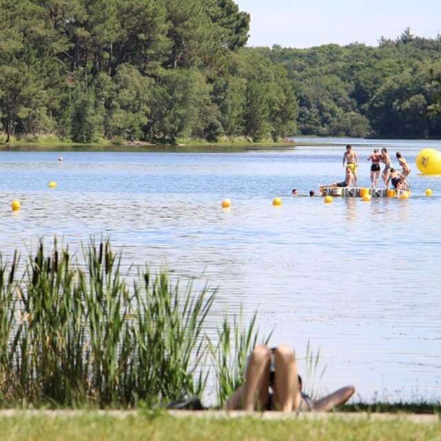 Aire de camping-cars - Camping de Trémelin
