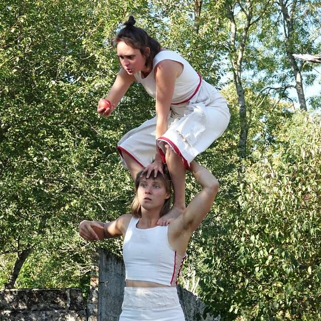 Place aux Mômes | La Pomme - Cie Eve&Eve