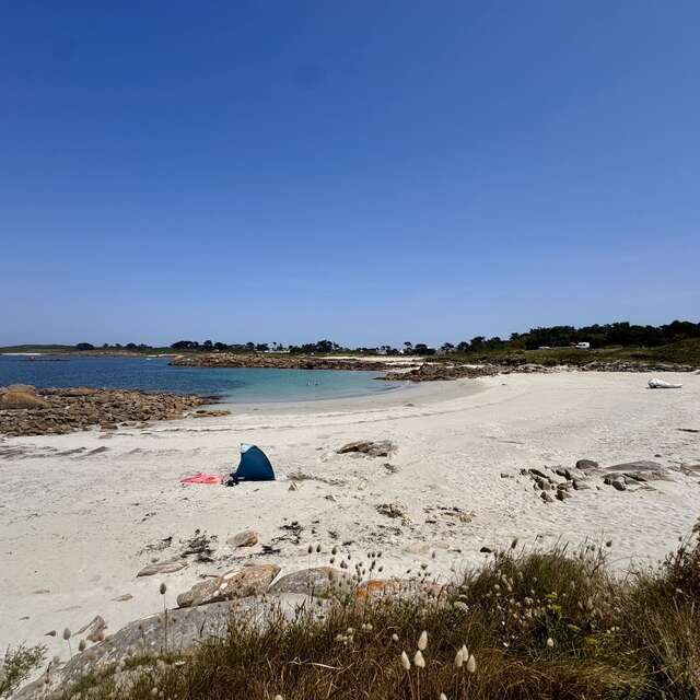 Plage de Treiz Lern, Landrellec
