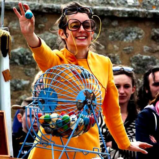 Festival Extérieur-Jour | La Françoise des jeux + Bab El West