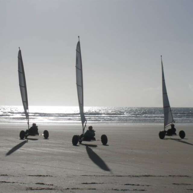 Ecole itinérante de char à voile Zef Attitud'