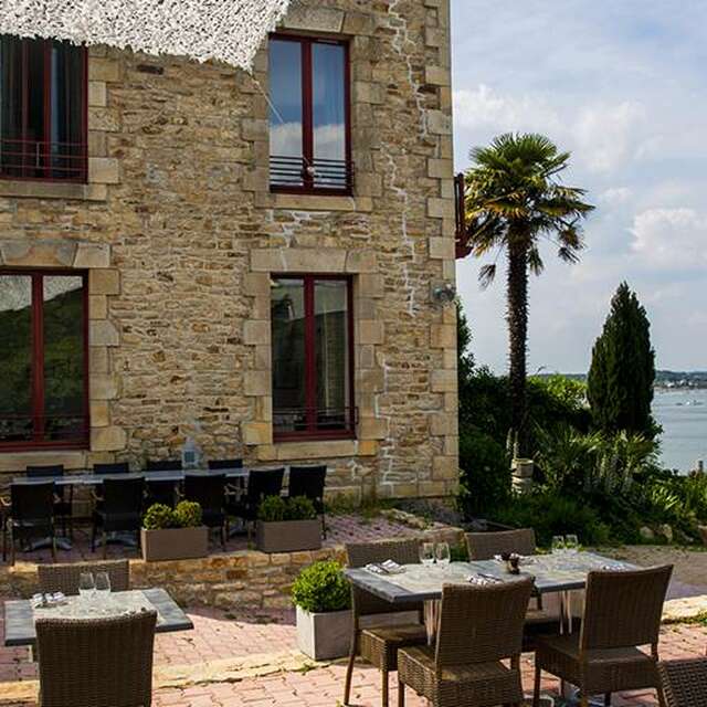 Hôtel-Bar-Restaurant - Le San Francisco