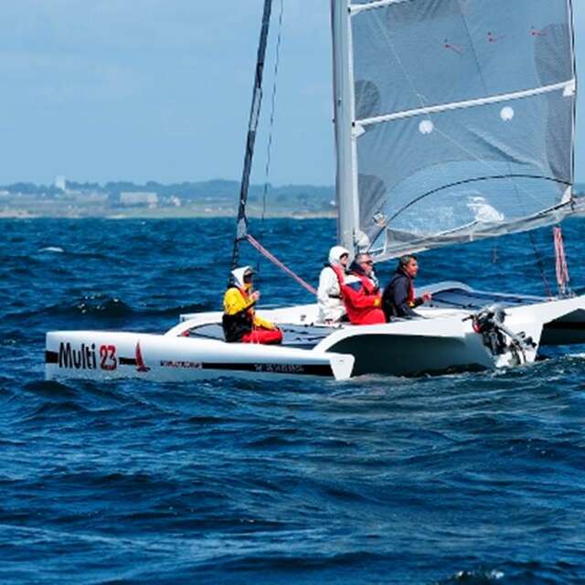 Ecole du Multicoque - Sorties - Découvertes en mer à la voile
