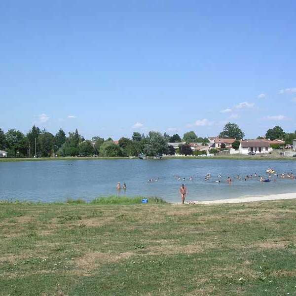 Plan d'eau de Cognac la Forêt