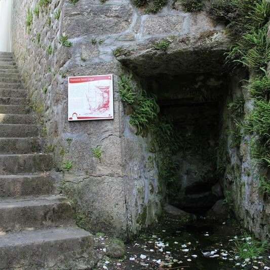 Fontaine Saint-Léger