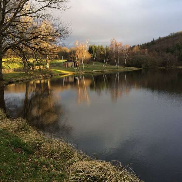 Etang de baignade du " Puychaumartin"à Château-Chervix