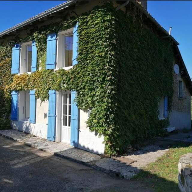 Meublé de tourisme 'les volets bleus'