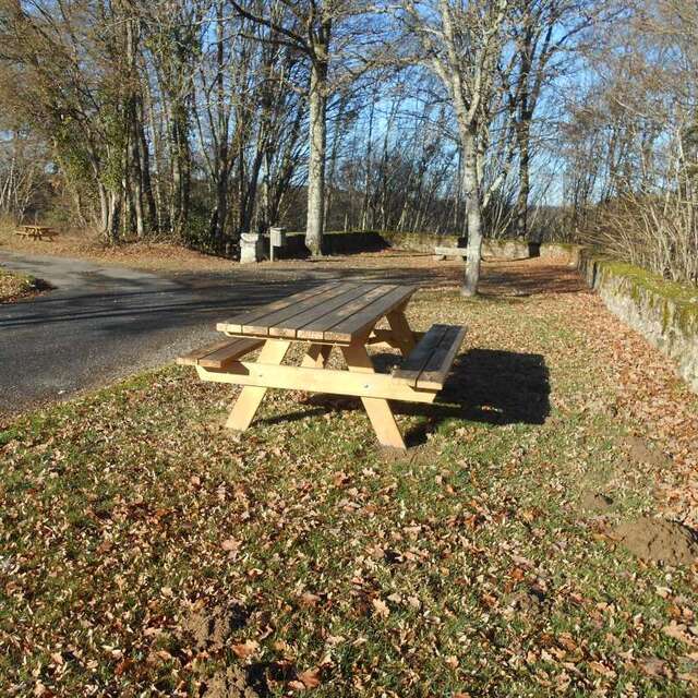 Aire de pique-nique "Allées du château"