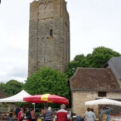 Marché de la Tour à Château-Chervix