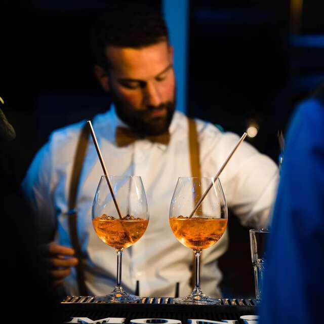 Frenchy Bartender